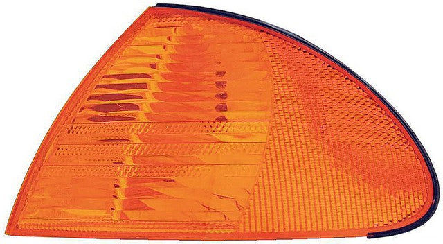 Dorman Turn Signal / Parking Light Assembly P/N:1631390 Fits: BMW 320i 2001, BMW 323i 00-99, BMW 325i 2001, BMW 325xi 2001, BMW 328i 00-99, BMW 330i 2001, BMW 330xi 2001 - Image 1