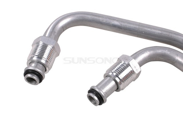 Sunsong Engine Oil Cooler Hose Assembly P/N:5801014 Fits: Chevrolet Blazer 1995, Chevrolet S10 95-94, GMC Jimmy 1995, GMC Sonoma 95-94 - Image 3