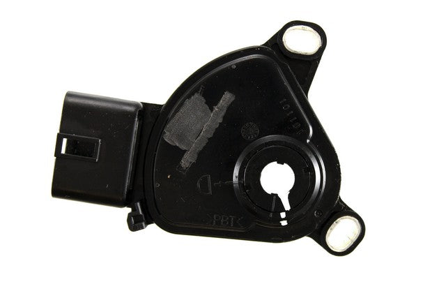 Pioneer Automotive Industries Automatic Transmission Pressure Switch Manifold P/N:772009 Fits: Ford Contour, Ford Probe, Hyundai Accent, Mazda 626, Mazda Mx-6, Mercury Mystique, Volkswagen Corrado, Volkswagen Golf, Volkswagen Jetta - Image 1
