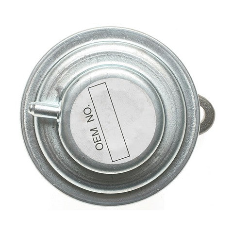 Standard Ignition Exhaust Gas Recirculation (EGR) Valve P/N:EGV398 Fits: Buick Skylark, Chevrolet C10, Chevrolet Camaro, Chevrolet Citation, Chevrolet El Camino, Chevrolet G10, Chevrolet G30, Chevrolet Malibu, Chevrolet Nova, GMC C15 - Image 3