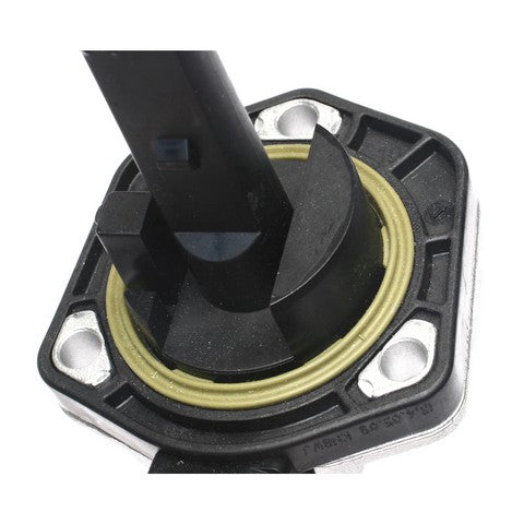 Standard Ignition Engine Oil Level Sensor P/N:FLS115 Fits: Audi A6 Quattro 2003, Audi A8 Quattro 06-04, Audi A8 Quattro 09-08, Audi Tt 2004, Seat Leon 11-07, Volkswagen Beetle 05-02, Volkswagen Passat 08-06 - Image 3