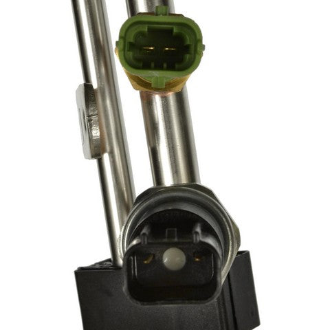 Standard Ignition Fuel Feed Line P/N:IPL1 Fits: Ford F-250 Super Duty 14-11, Ford F-350 Super Duty 14-11, Ford F-450 Super Duty 14-11, Ford F-550 Super Duty 14-11 - Image 3