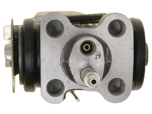 Raybestos Brakes Drum Brake Wheel Cylinder P/N:WC370252 Fits: Chevrolet W4500 Tiltmaster 02-99, Chevrolet W5500 Tiltmaster 02-99, GMC W4500 Forward 02-99, GMC W5500 Forward 02-99, Isuzu Nqr 02-99 - Image 3