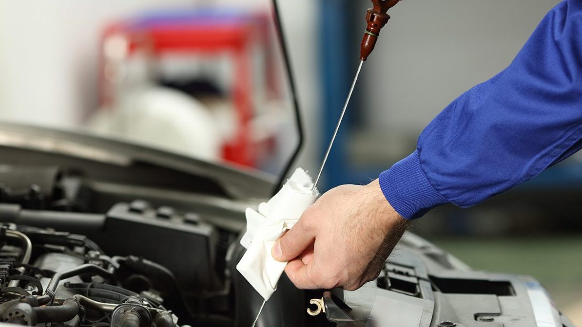 Servicio cambio de aceite y filtro 5,000 millas / 7,500km