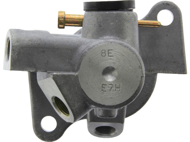 Centric Parts Brake Master Cylinder P/N:130.61115 Fits: Jaguar S-type 02-00, Lincoln Ls 02-00 - Image 4