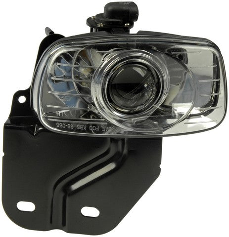 Dorman Fog Light Assembly P/N:1571074 Fits: Cadillac Escalade 00-99, Chevrolet C1500 99-98, Chevrolet C2500 00-98, Chevrolet C3500 00-98, Chevrolet K1500 99-98, Chevrolet K2500 00-98, Chevrolet K3500 00-98, Chevrolet Tahoe 00-98, GMC Yukon 00-99 - Image 1