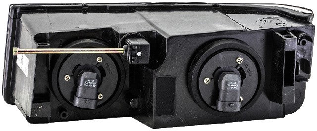 Dorman Headlight Assembly P/N:1591105 Fits: Chevrolet Avalanche 1500 05-02, Chevrolet Avalanche 2500 05-02 - Image 2