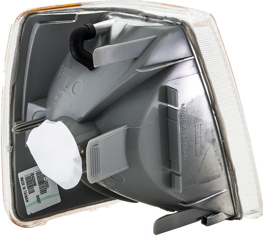 Dorman Turn Signal / Parking Light Assembly P/N:1630830 Fits: Volvo 760 90-88, Volvo 940 95-91, Volvo 960 94-92 - Image 4