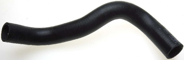 Gates Radiator Coolant Hose P/N:21599 Fits: Volvo 242 1984, Volvo 244 85-84, Volvo 245 85-84, Volvo 740 86-85, Volvo 745 1985, Volvo 760 85-84 - Image 1