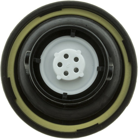 Gates Fuel Tank Cap P/N:31860KA Fits: Buick Lucerne, Cadillac Sts, Chevrolet Express 1500, Chevrolet Express 2500, Chevrolet Express 3500, Chevrolet Express 4500, Chevrolet Express Cargo, Chevrolet Express Pasajeros - Image 3