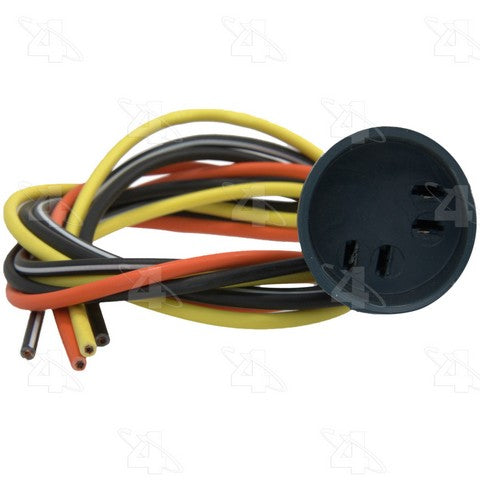 Four Seasons HVAC Pressure Switch Connector P/N:35900 Fits: Mack Cf, Mack Ch, Mack Cl, Mack Cm, Mack Cs200p Mid-liner, Mack Cs250p Mid-liner, Mack Cs300p Mid-liner, Mack Cs300t Mid-liner, Mack Cx, Mack Dm - Image 2