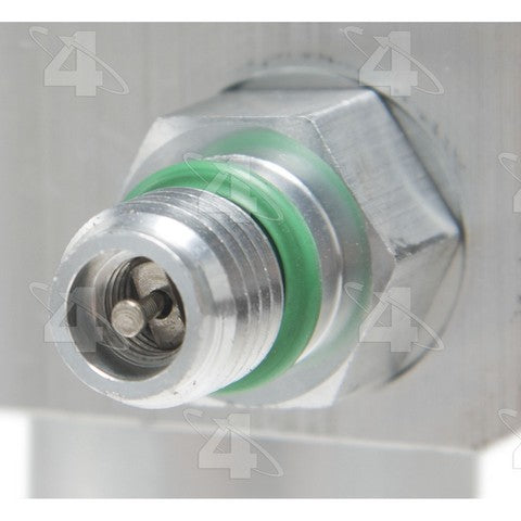 Four Seasons A/C Expansion Valve P/N:39489 Fits: Peterbilt 210, Peterbilt 220, Peterbilt 320, Peterbilt 325, Peterbilt 330, Peterbilt 335, Peterbilt 337, Peterbilt 340, Peterbilt 348 - Image 2