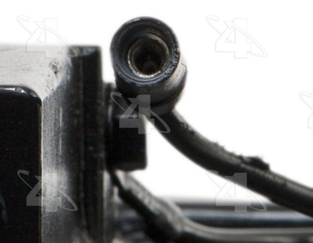 Four Seasons A/C Compressor P/N:57198 Fits: Hyundai Santa Fe 06-03 - Image 2