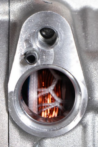 Four Seasons A/C Compressor P/N:58715 Fits: Hyundai Elantra 23-21, Kia Niro 22-17, Kia Niro Ev 22-19 - Image 2