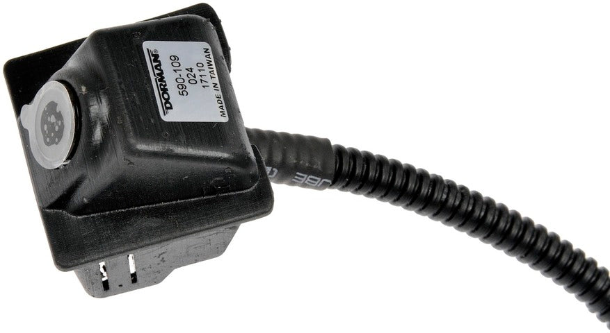 Dorman - OE Solutions Cámara de Asistencia de Estacionamiento P/N:590-109 Fits: Buick Encore 17-13, Chevrolet Equinox 15-14, Chevrolet Trax 19-13, GMC Terrain 17-14 - Image 3