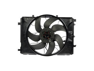 Dorman - OE Solutions Ensamble de Ventilador de Motor P/N:621-373 Fits: Mercedes-benz B Electric Drive, Mercedes-benz B250, Mercedes-benz B250e, Mercedes-benz C230, Mercedes-benz C250, Mercedes-benz C300, Mercedes-benz C350, Mercedes-benz C63 Amg - Image 1
