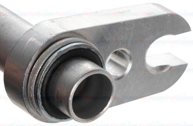 Four Seasons A/C Refrigerant Suction Hose P/N:65539 Fits: Ram 2500 18-14, Ram 3500 18-14, Ram 4500 18-14, Ram 5500 18-14 - Image 2