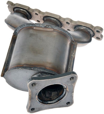 Dorman - OE Solutions Colector de escape con convertidor catalítico integrado P/N:673-949 Fits: Volvo S80 14-11, Volvo Xc60 14-12, Volvo Xc70 14-12 - Image 4