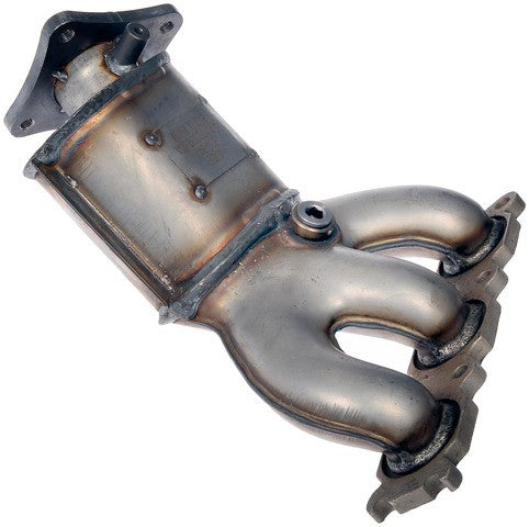 Dorman - OE Solutions Colector de escape con convertidor catalítico integrado P/N:673-949 Fits: Volvo S80 14-11, Volvo Xc60 14-12, Volvo Xc70 14-12 - Image 2