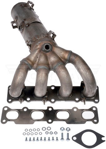 Dorman - OE Solutions Colector de escape con convertidor catalítico integrado P/N:674-093 Fits: Chrysler 200 17-15, Dodge Dart 16-15, Jeep Cherokee 21-15, Jeep Compass 21-18 - Image 1