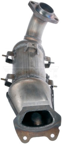 Dorman - OE Solutions Colector de escape con convertidor catalítico integrado P/N:674-120 Fits: Chrysler 200, Chrysler TOWN &amp; COUNTRY, Dodge Avenger, Dodge Grand Caravan, Dodge Journey, Ram C/v, Volkswagen Routan - Image 3