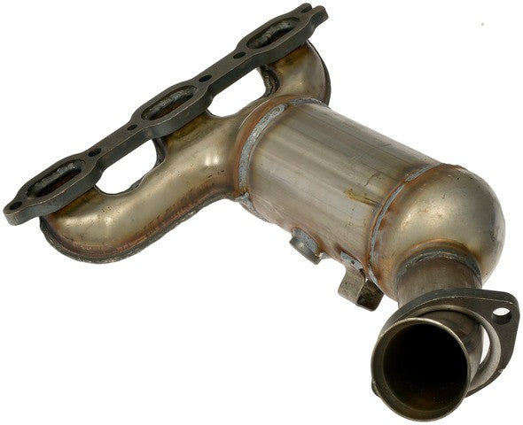 Dorman - OE Solutions Colector de escape con convertidor catalítico integrado P/N:674-132 Fits: Chrysler Cirrus, Chrysler Pacifica, Chrysler Sebring, Chrysler TOWN &amp; COUNTRY, Dodge Avenger, Dodge Grand Caravan, Dodge Journey, Volkswagen Routan - Image 3