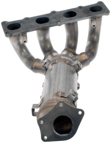 Dorman - OE Solutions Colector de escape con convertidor catalítico integrado P/N:674-303 Fits: Chrysler 200 17-15, Dodge Dart 16-13, Fiat 500x 18-16, Jeep Cherokee 17-14, Jeep Compass 22-17, Jeep Renegade 18-15, Ram Promaster City 22-15 - Image 3