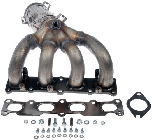 Dorman - OE Solutions Colector de escape con convertidor catalítico integrado P/N:674-303 Fits: Chrysler 200 17-15, Dodge Dart 16-13, Fiat 500x 18-16, Jeep Cherokee 17-14, Jeep Compass 22-17, Jeep Renegade 18-15, Ram Promaster City 22-15 - Image 1