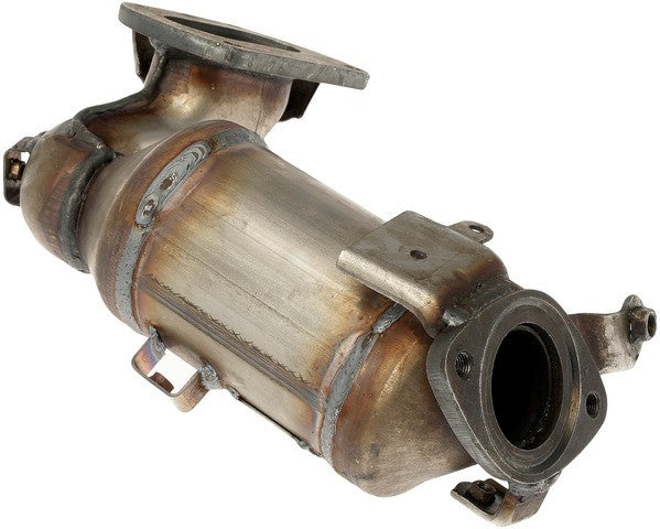 Dorman - OE Solutions Colector de escape con convertidor catalítico integrado P/N:674-322 Fits: Lexus Rx350 22-16, Lexus Rx350l 20-18, Lexus Rx450h 22-16, Lexus Rx450hl 22-18, Toyota Highlander 22-17, Toyota Sienna 20-17 - Image 2