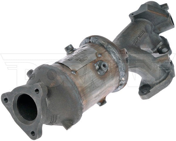 Dorman - OE Solutions Colector de escape con convertidor catalítico integrado P/N:673-816 Fits: Nissan Frontier 2002, Nissan Xterra 04-02 - Image 3