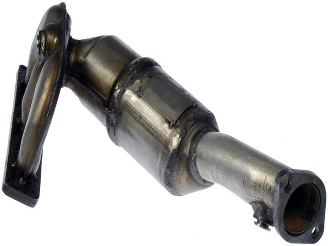 Dorman - OE Solutions Colector de escape con convertidor catalítico integrado P/N:674-973 Fits: BMW 325ci 06-01, BMW 325i 05-01, BMW 325xi 05-01, BMW 330ci 06-01, BMW 330i 05-01, BMW 330xi 05-01, BMW X3 06-04, BMW Z3 02-01, BMW Z4 05-03 - Image 3