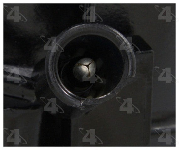 Four Seasons A/C Compressor P/N:67574 Fits: Volvo 960 97-95, Volvo S90 98-97, Volvo V90 98-97 - Image 2