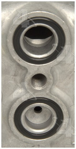 Four Seasons A/C Compressor P/N:68594 Fits: Chevrolet C60 Kodiak, Chevrolet C6500 Kodiak, Chevrolet C70 Kodiak, Chevrolet C7500 Kodiak, Chevrolet P30, GMC C6000 Topkick, GMC C6500 Topkick, GMC C7000 Topkick, GMC C7500 Topkick, GMC P3500 - Image 3