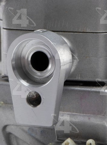 Four Seasons A/C Compressor P/N:68684 Fits: Ford F-250 Super Duty 22-17, Ford F-350 Super Duty 22-17, Ford F-450 Super Duty 19-17, Ford F-550 Super Duty 19-17 - Image 4