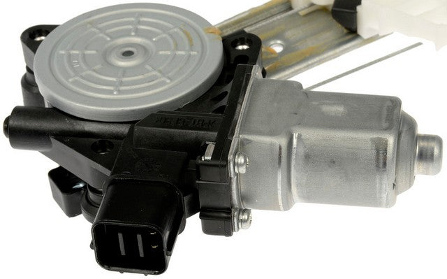 Dorman - OE Solutions Conjunto de motor y regulador de ventana P/N:748-088 Fits: Subaru Crosstrek 17-16, Subaru Impreza 16-12, Subaru Wrx 16-15, Subaru Wrx Sti 16-15, Subaru Xv 16-13, Subaru Xv Crosstrek 15-13 - Image 4