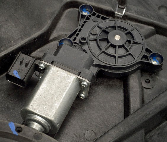 Dorman - OE Solutions Conjunto de motor y regulador de ventana P/N:748-189 Fits: Ram 1500 18-13, Ram 1500 Classic 24-19, Ram 2500 24-13, Ram 3500 24-13, Ram 4000 21-19, Ram 4500 24-13, Ram 5500 24-13 - Image 4