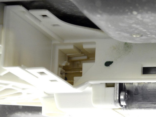 Dorman - OE Solutions Conjunto de motor y regulador de ventana P/N:751-039 Fits: Ford Freestyle 07-05, Ford Taurus X 09-08 - Image 3