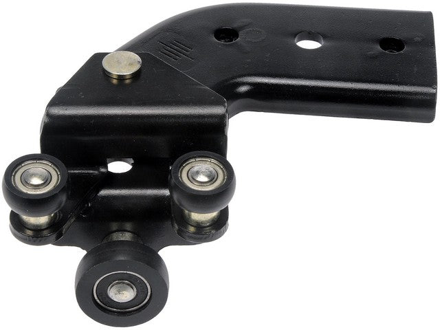 Dorman - OE Solutions Soporte para Rodillo de Puerta Corrediza P/N:924-143 Fits: Chevrolet Express 1500, Chevrolet Express 2500, Chevrolet Express 3500, Chevrolet Express 4500, Chevrolet Express Cargo, Chevrolet Express Pasajeros, GMC Savana 1500 - Image 2