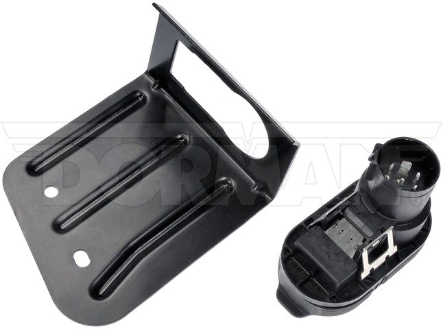 Dorman - OE Solutions Conector para Arnés de Remolque para Tráiler P/N:924-611 Fits: Chrysler Aspen, Dodge Durango, Dodge Ram 1500, Dodge Ram 2500, Dodge Ram 3500, Ford E-150, Ford E-250, Ford E-350 Super Duty, Ford E-450 Super Duty - Image 1