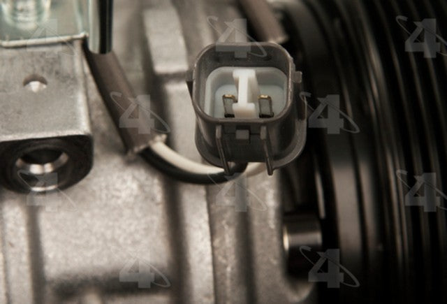 Four Seasons A/C Compressor P/N:98334 Fits: Land Rover Discovery 04-99, Land Rover Range Rover 05-99 - Image 2