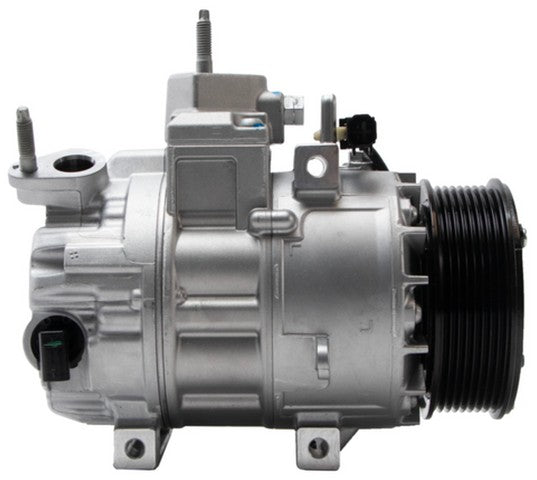 Four Seasons A/C Compressor P/N:98671 Fits: Ford F-250 Super Duty 24-20, Ford F-350 Super Duty 24-20, Ford F-450 Super Duty 24-20, Ford F-550 Super Duty 24-20 - Image 2