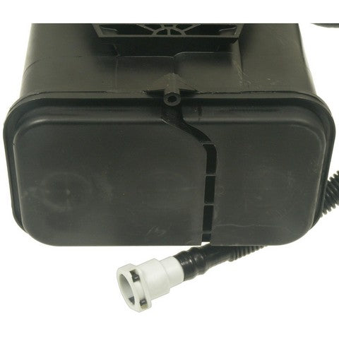 Standard Ignition Vapor Canister P/N:CP3183 Fits: Chevrolet Malibu 08-04 - Image 3