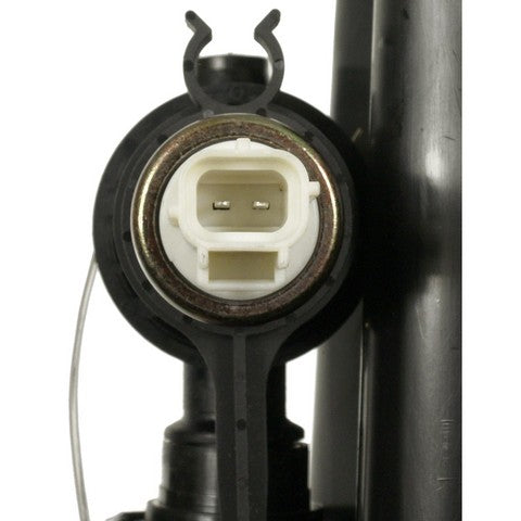 Standard Ignition Vapor Canister P/N:CP3216 Fits: Ford E-150 04-03, Ford E-150 Club Wagon 04-03, Ford E-250 04-03, Ford E-350 Club Wagon 2003 - Image 4