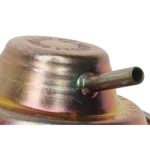 Standard Ignition Exhaust Gas Recirculation (EGR) Valve P/N:EGV1129 Fits: Mercedes-benz C280, Mercedes-benz C36 Amg, Mercedes-benz E320, Mercedes-benz S320, Mercedes-benz S420, Mercedes-benz S500, Mercedes-benz Sl320 - Image 2