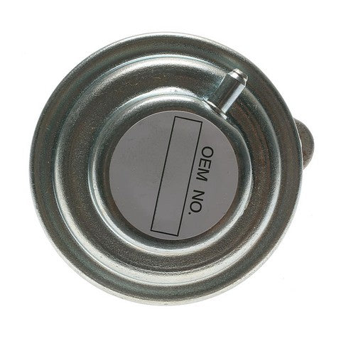 Standard Ignition Exhaust Gas Recirculation (EGR) Valve P/N:EGV412 Fits: Buick Electra 1981, Buick Electra 1984, Oldsmobile 98 1981, Oldsmobile Custom Cruiser 1981, Oldsmobile Custom Cruiser 1984, Oldsmobile Cutlass Calais 1984 - Image 3