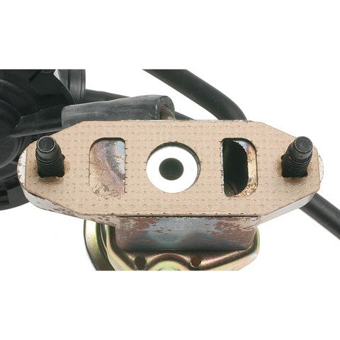 Standard Ignition Exhaust Gas Recirculation (EGR) Valve P/N:EGV595 Fits: Chrysler Sebring 97-95, Dodge Avenger 97-95 - Image 2