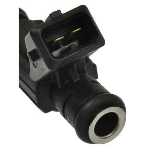 Standard Ignition Fuel Injector P/N:FJ889 Fits: Audi Tt 06-00, Audi Tt Quattro 02-00, Audi Tt Quattro 06-04, Volkswagen Beetle 01-00, Volkswagen Beetle 05-03, Volkswagen Clasico 12-11, Volkswagen Golf 06-03, Volkswagen Jetta 05-01 - Image 3