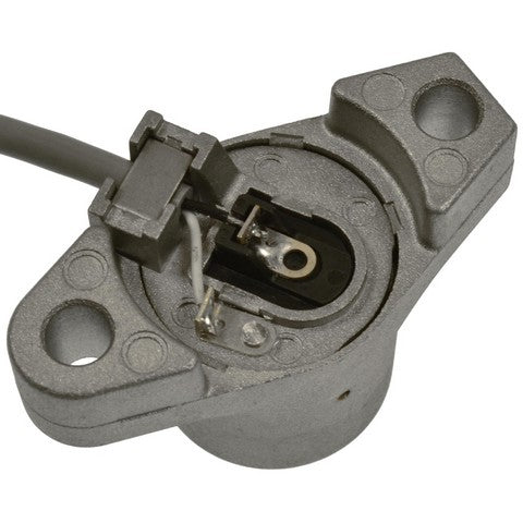 Standard Ignition Engine Oil Level Sensor P/N:FLS-61 Fits: Chevrolet Express 2500, Chevrolet Express 3500, Chevrolet Silverado 2500 Hd, Chevrolet Silverado 2500 Hd Classic, Chevrolet Silverado 3500, Chevrolet Silverado 3500 Classic - Image 2
