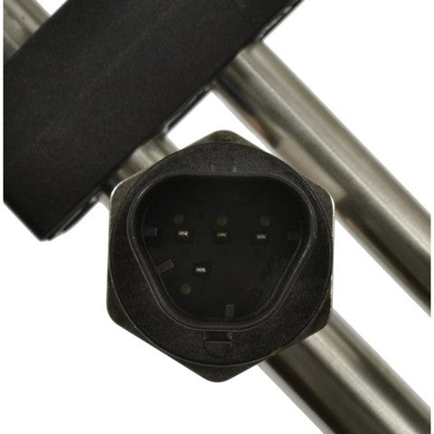 Standard Ignition Fuel Feed Line P/N:IPL2 Fits: Ford F-250 Super Duty 2015, Ford F-350 Super Duty 2015, Ford F-450 Super Duty 2015, Ford F-550 Super Duty 2015 - Image 3