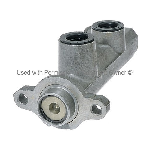 Quality-Built Brake Master Cylinder P/N:M2535 Fits: Chevrolet C3500 00-90, Chevrolet K3500 00-90, Chevrolet P30 99-95, Chevrolet Silverado 99-95, GMC C3500 00-90, GMC K3500 00-90, GMC P3500 99-95 - Image 1